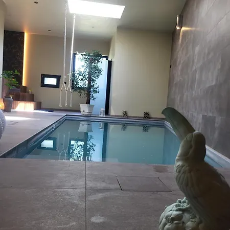 Le Du Revella بيت ضيافة